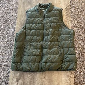 Army green puffer vest